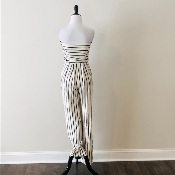 [LAST ONE] Ivory Striped Sleeveless Jumpsuit - Picture 2 of 8